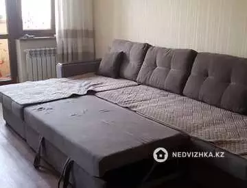 3-комнатная квартира, этаж 4 из 4, 60 м², на длительный срок