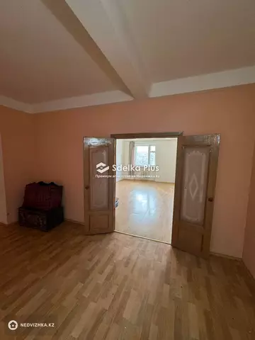 92 м², 2-комнатная квартира, этаж 3 из 5, 92 м², изображение - 4