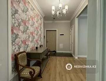 3-комнатная квартира, этаж 2 из 8, 102 м²