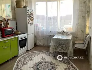 3-комнатная квартира, этаж 9 из 9, 76 м²