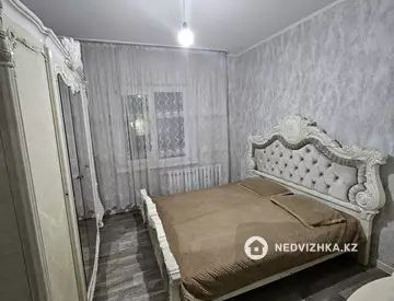 2-комнатная квартира, этаж 1 из 5, 58 м², по часам