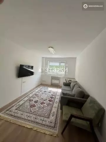 2-комнатная квартира, этаж 4 из 4, 42 м²