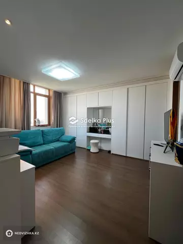 3-комнатная квартира, этаж 20 из 21, 81 м²