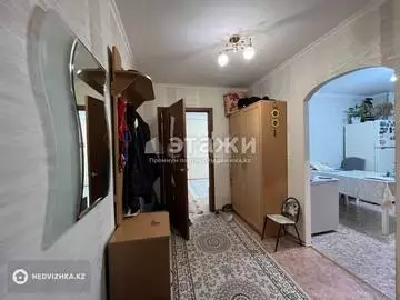 3-комнатная квартира, этаж 3 из 5, 62 м²