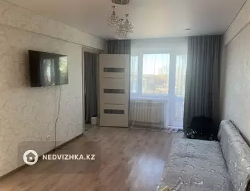 3-комнатная квартира, этаж 3 из 3, 50 м²