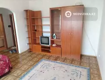 1-комнатная квартира, этаж 3 из 5, 36 м²