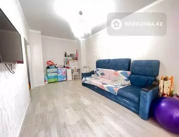 1-комнатная квартира, этаж 9 из 12, 40 м²