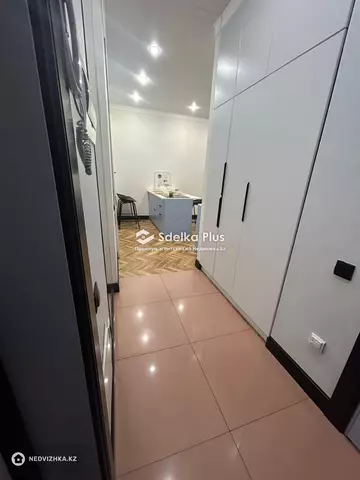 1-комнатная квартира, этаж 3 из 12, 41 м²