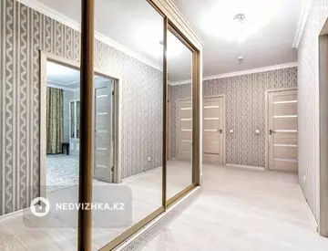 2-комнатная квартира, этаж 7 из 7, 80 м², посуточно