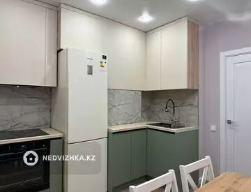 2-комнатная квартира, этаж 4 из 14, 60 м², на длительный срок