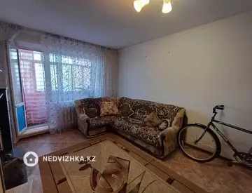 1-комнатная квартира, этаж 3 из 5, 34 м²