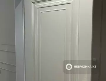 2-комнатная квартира, этаж 2 из 5, 68 м², на длительный срок