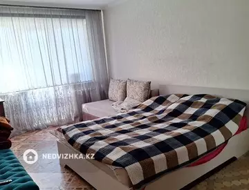 2-комнатная квартира, этаж 3 из 4, 52 м²