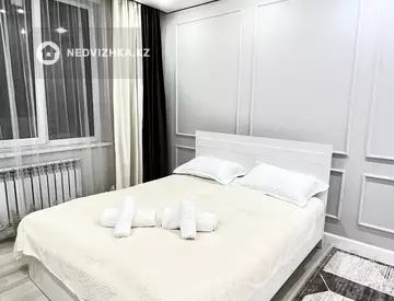 2-комнатная квартира, этаж 1 из 9, 55 м², посуточно