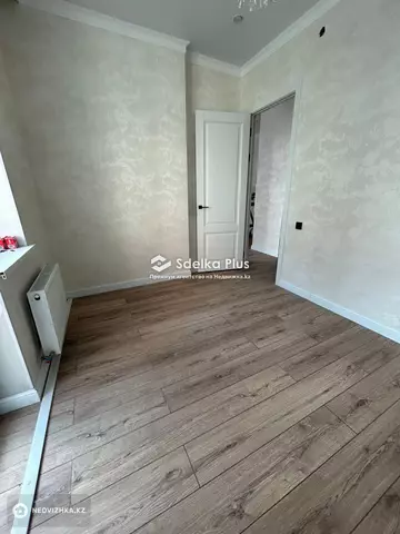 2-комнатная квартира, этаж 4 из 15, 39 м²