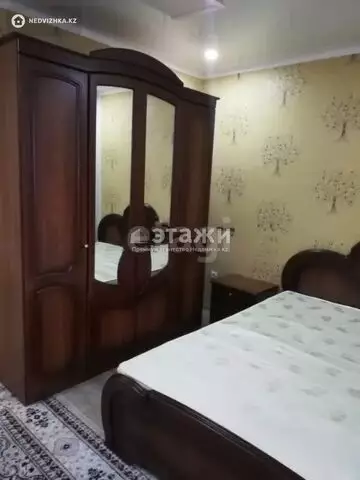 2-комнатная квартира, этаж 10 из 10, 52 м²