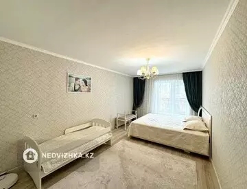 3-комнатная квартира, этаж 8 из 8, 99 м²