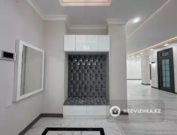 188.7 м², 3-комнатная квартира, этаж 1 из 10, 189 м², изображение - 6