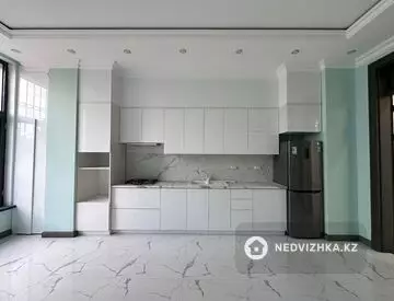 188.7 м², 3-комнатная квартира, этаж 1 из 10, 189 м², изображение - 19