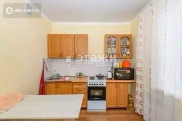 1-комнатная квартира, этаж 10 из 16, 32 м²