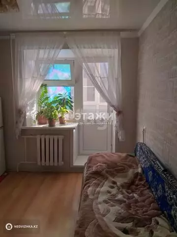 1-комнатная квартира, этаж 4 из 10, 36 м²