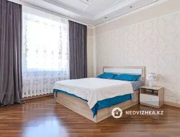 100 м², 4-комнатная квартира, этаж 7 из 8, 100 м², посуточно, изображение - 3