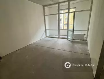 1-комнатная квартира, этаж 3 из 12, 45 м²