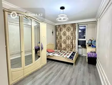 2-комнатная квартира, этаж 1 из 12, 63 м²