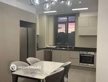 5-комнатная квартира, этаж 19 из 28, 114 м²