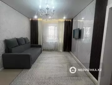 2-комнатная квартира, этаж 4 из 14, 63 м²