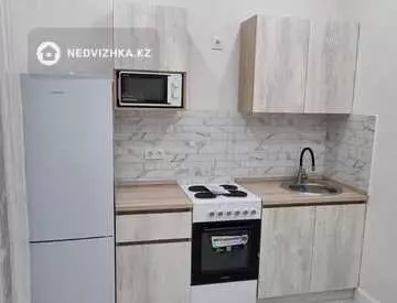 1-комнатная квартира, этаж 3 из 12, 34 м²