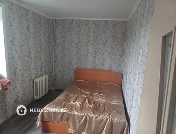 2-комнатная квартира, этаж 4 из 5, 42 м²