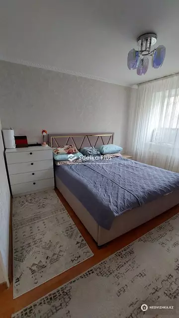 2-комнатная квартира, этаж 1 из 9, 54 м²