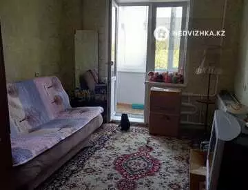 3-комнатная квартира, этаж 4 из 9, 64 м²