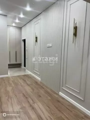 3-комнатная квартира, этаж 18 из 20, 70 м²