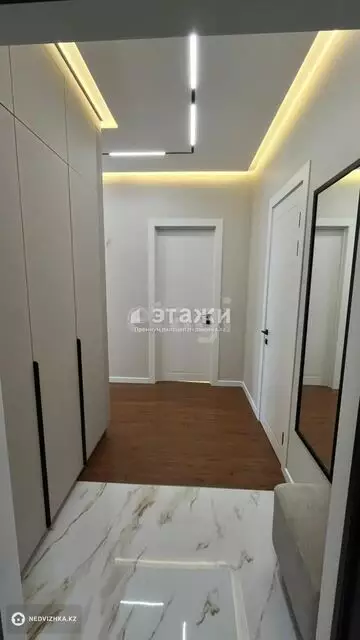 3-комнатная квартира, этаж 4 из 18, 63 м²