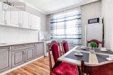1-комнатная квартира, этаж 4 из 9, 40 м²