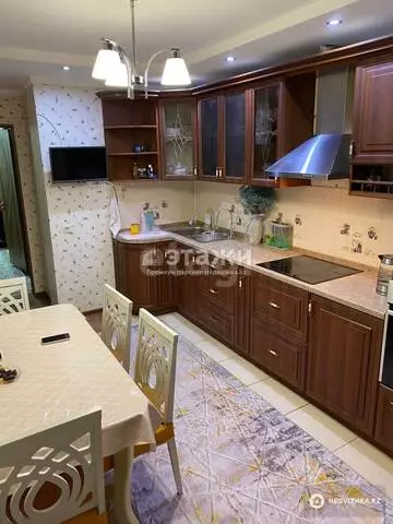 2-комнатная квартира, этаж 5 из 6, 55 м²