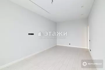 2-комнатная квартира, этаж 4 из 10, 57 м²