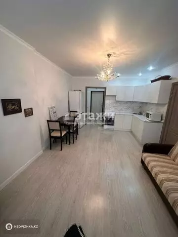 1-комнатная квартира, этаж 7 из 21, 42 м²