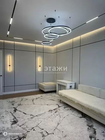 4-комнатная квартира, этаж 9 из 9, 120 м²