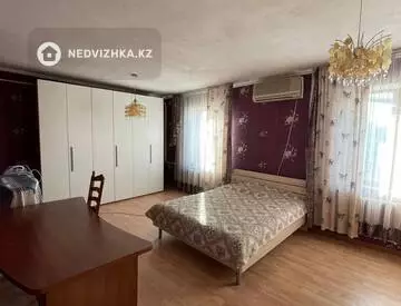 4-комнатный дом, 8 соток, 348 м²