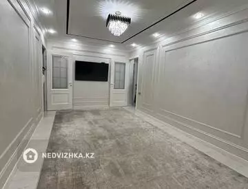 4-комнатная квартира, этаж 1 из 5, 75 м²