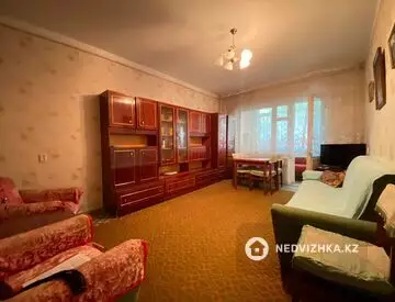 3-комнатная квартира, этаж 1 из 5, 63 м²