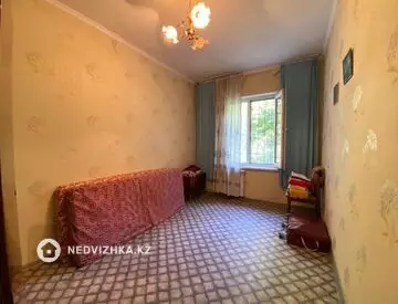 3-комнатная квартира, этаж 1 из 5, 63 м²