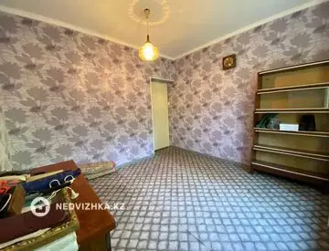 3-комнатная квартира, этаж 1 из 5, 63 м²