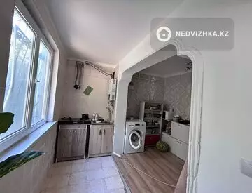 3-комнатная квартира, этаж 1 из 5, 60 м²