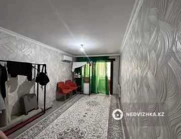 3-комнатная квартира, этаж 1 из 5, 60 м²