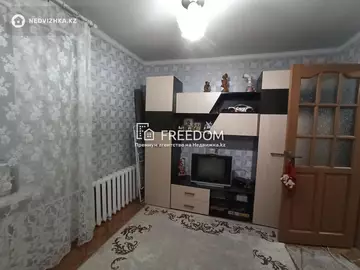 2-комнатная квартира, этаж 5 из 5, 42 м²