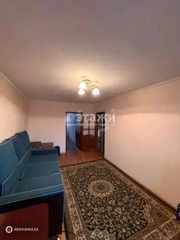 2-комнатная квартира, этаж 4 из 5, 45 м²